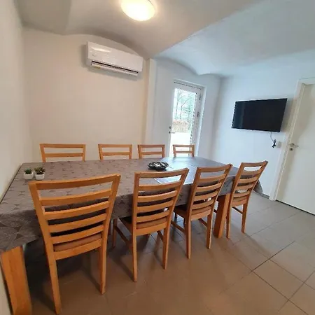 Pa Landet Apartament *